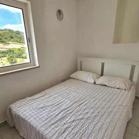 Pool - Parking - Bbq - Garden - Wifi - Sleeps 7 度假居
